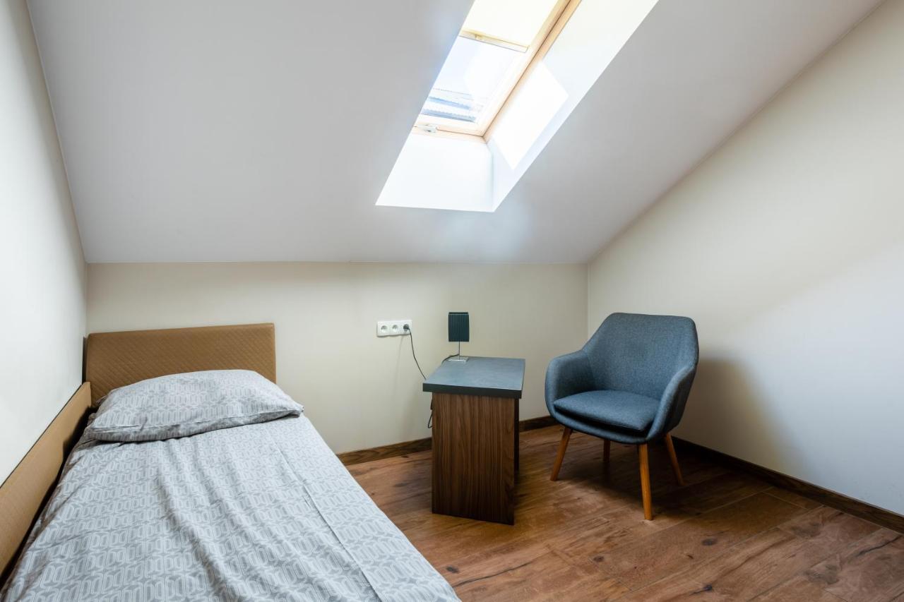Noclegijarocin Bed & Breakfast ภายนอก รูปภาพ