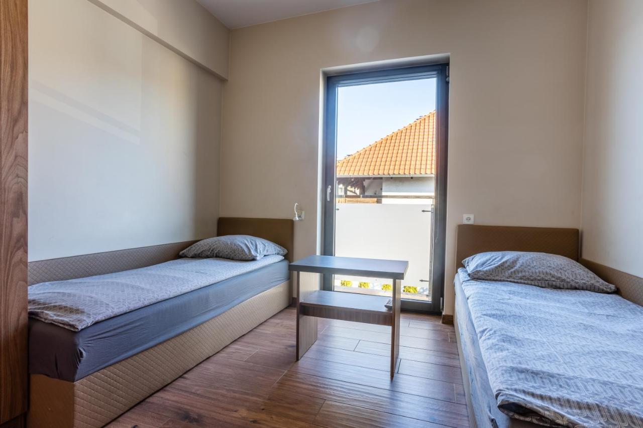 Noclegijarocin Bed & Breakfast ภายนอก รูปภาพ