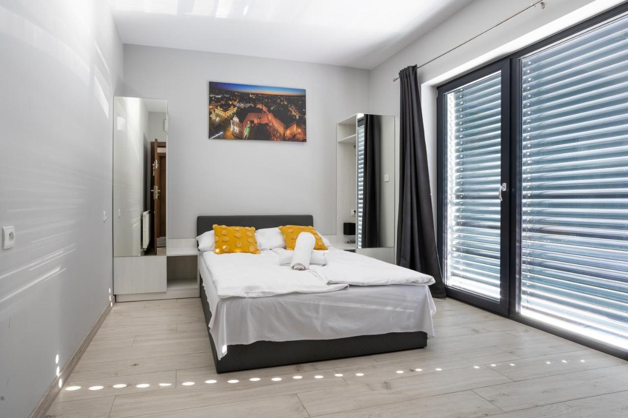 Noclegijarocin Bed & Breakfast ภายนอก รูปภาพ